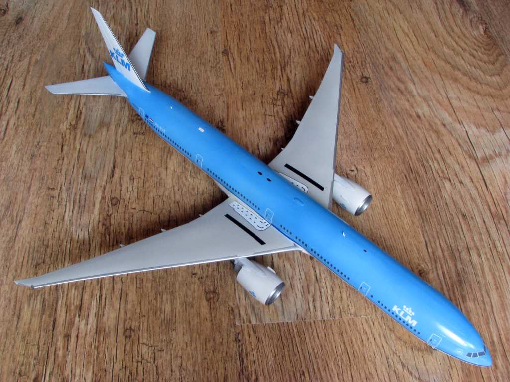 1:144 Zvezda Boeing 777-300ER by Pawel