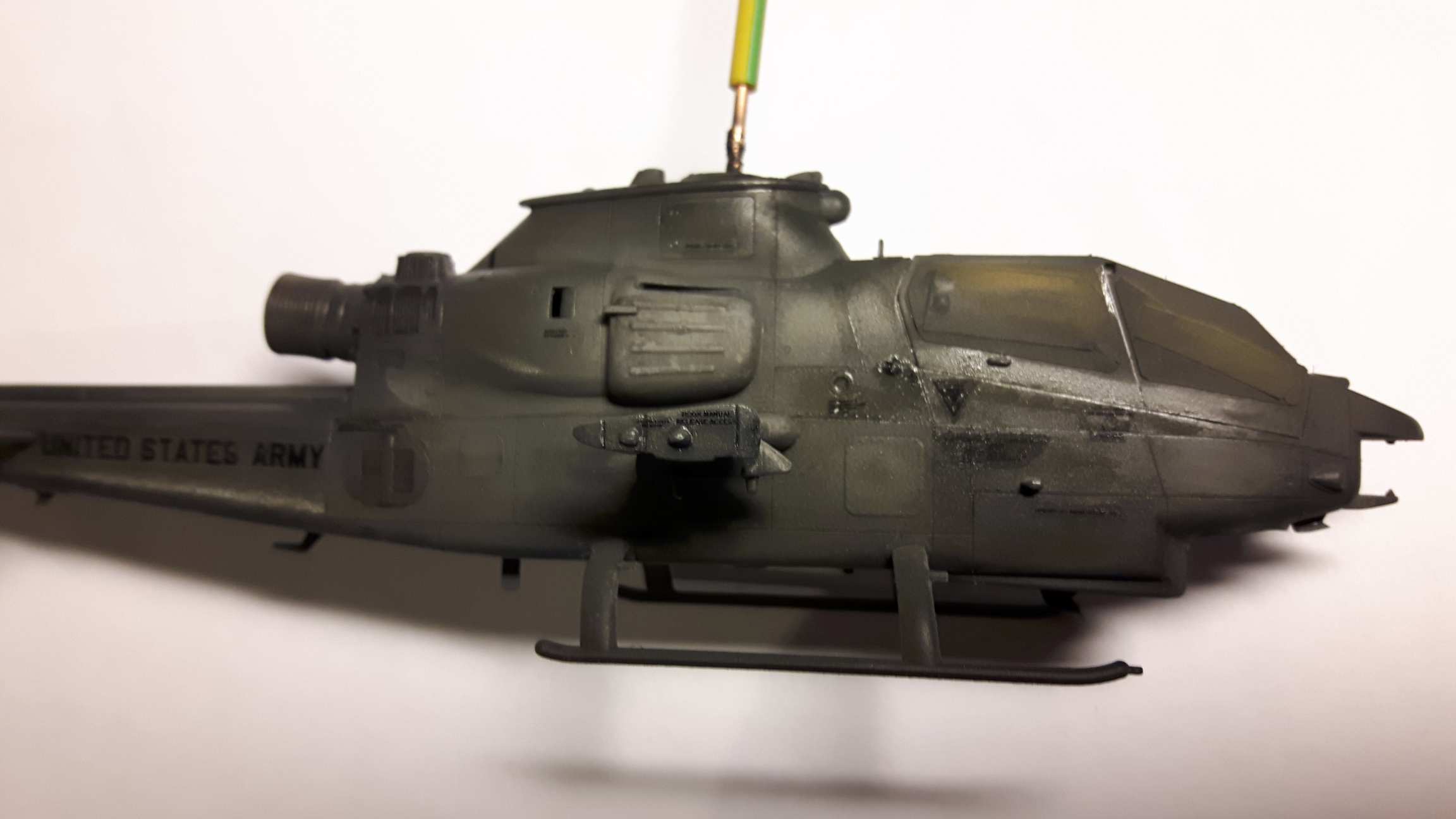 1:72 Hasegawa AH-1S by Pawel