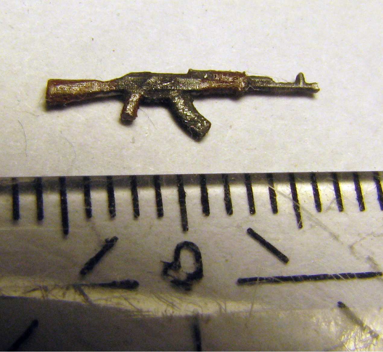1:72 Kalashnikov rifle by Pawel